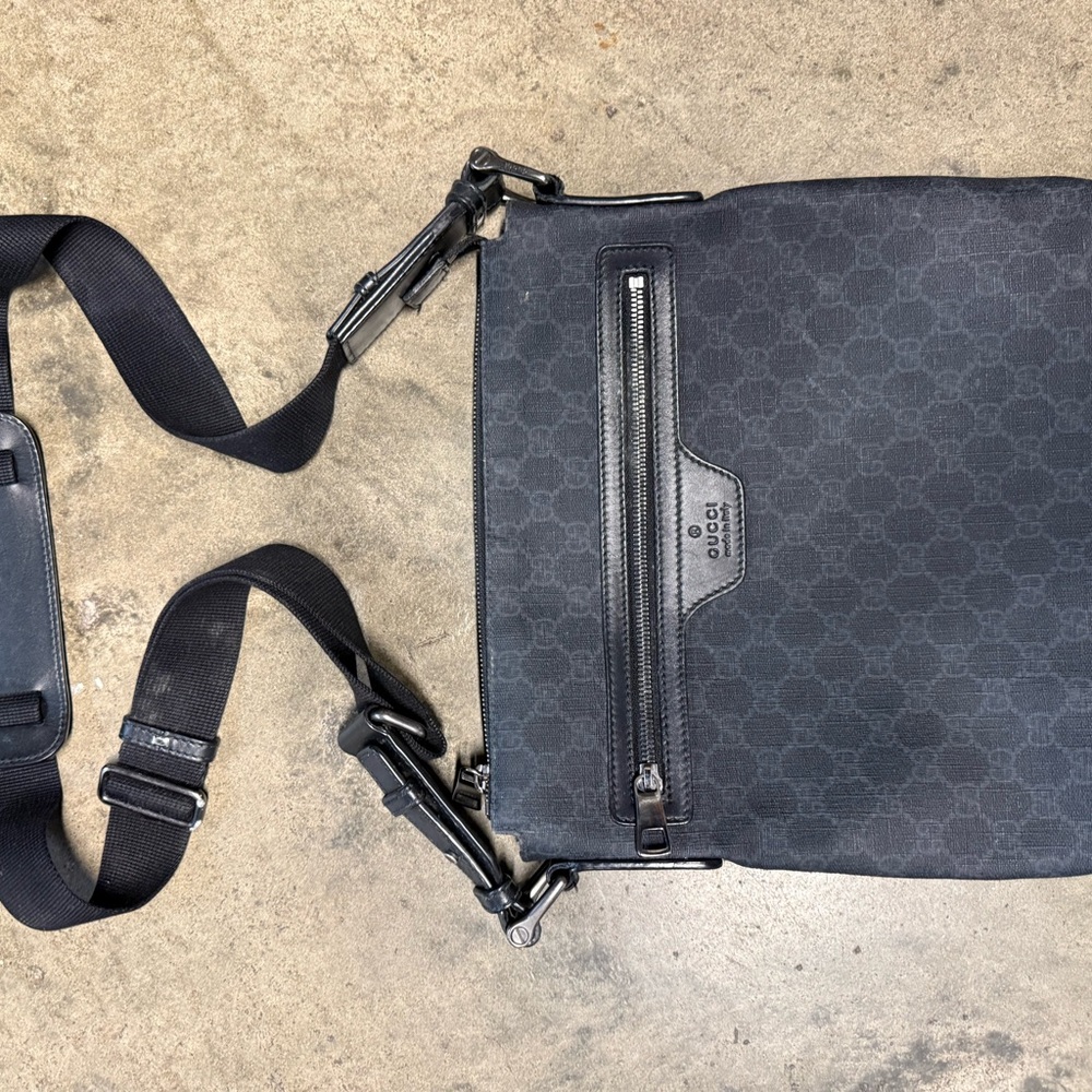 Gucci Dark Gray Messenger Bag - Picture 3 of 9